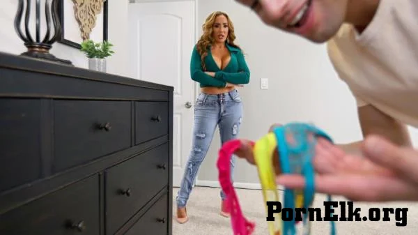 Richelle Ryan - Moms Panties [FullHD 1080p]